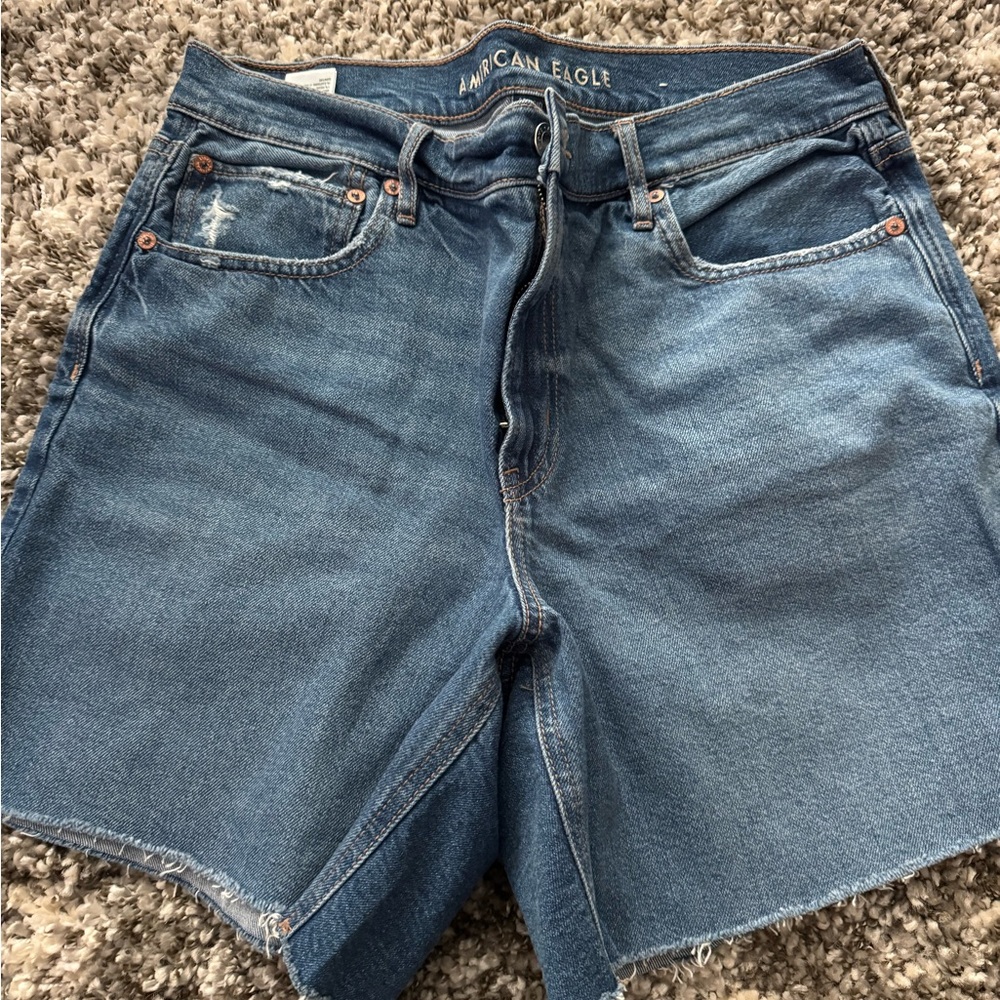 NWOT American Eagle 6" strigid super high waisted relaxed denim shorts